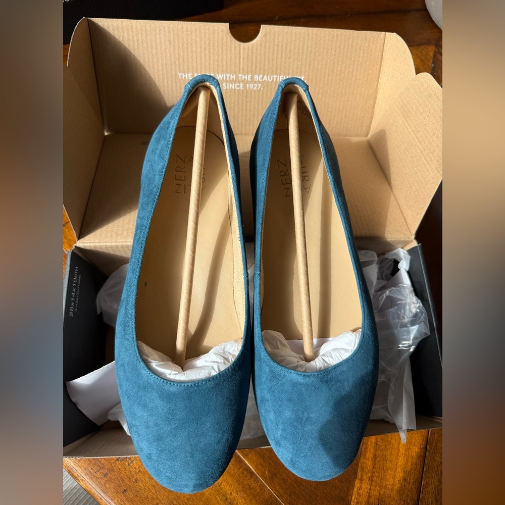 Naturalizer Blue Suede Flats